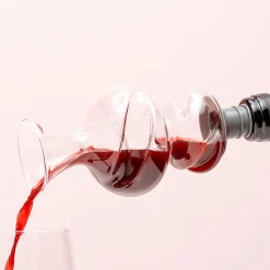 Conundrum wijn decanteerschenker