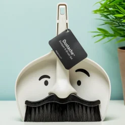 Dustache stoffer en blik