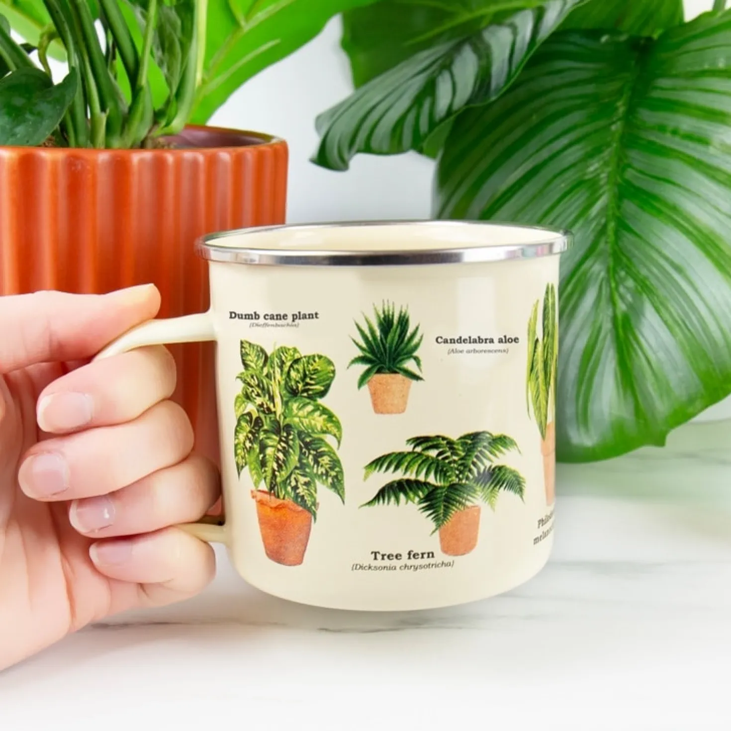 Emaille mok met planten