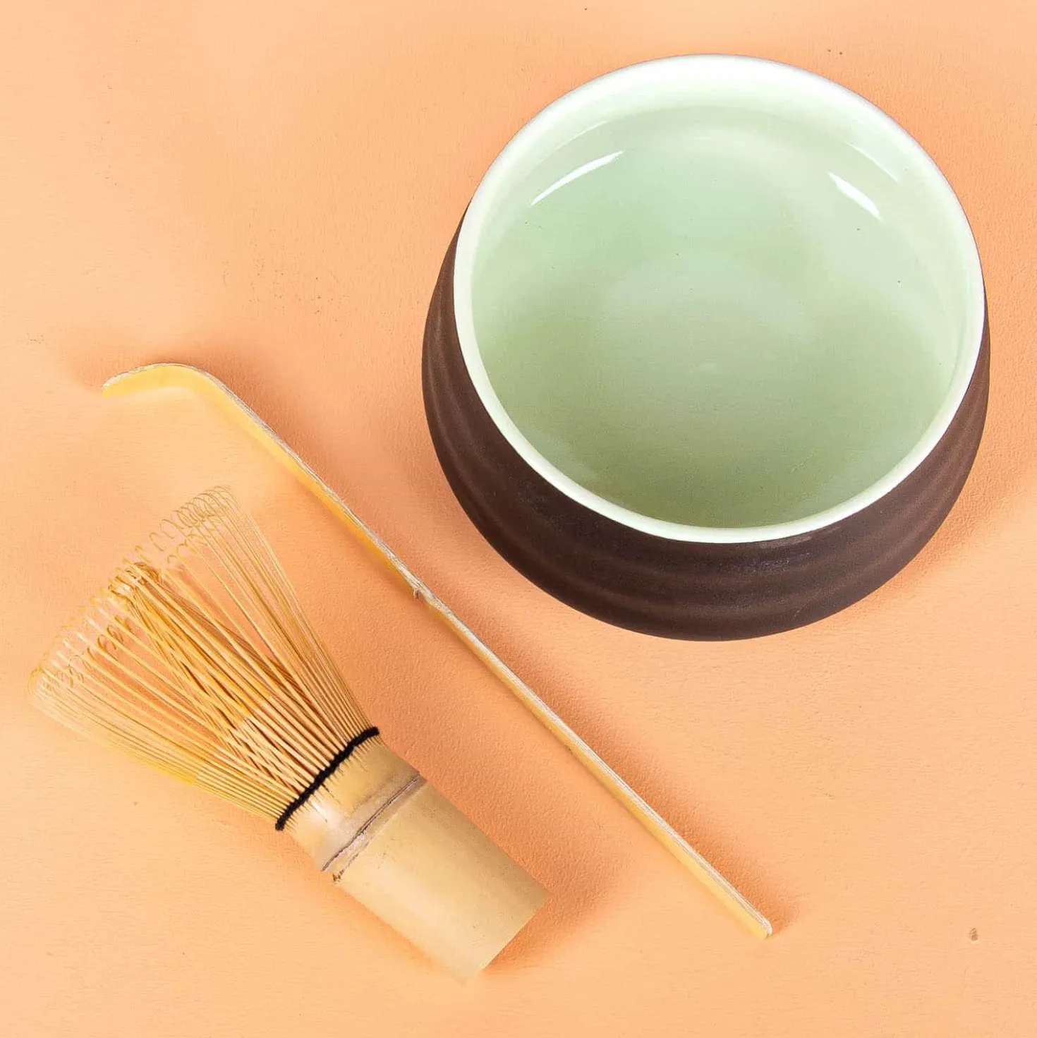 Essentials boek met matcha tools