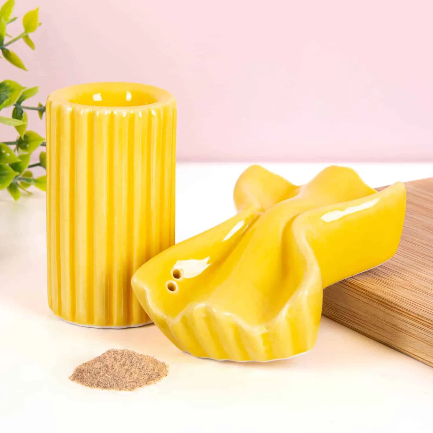 Farfalle en macaroni peper- en zoutstel