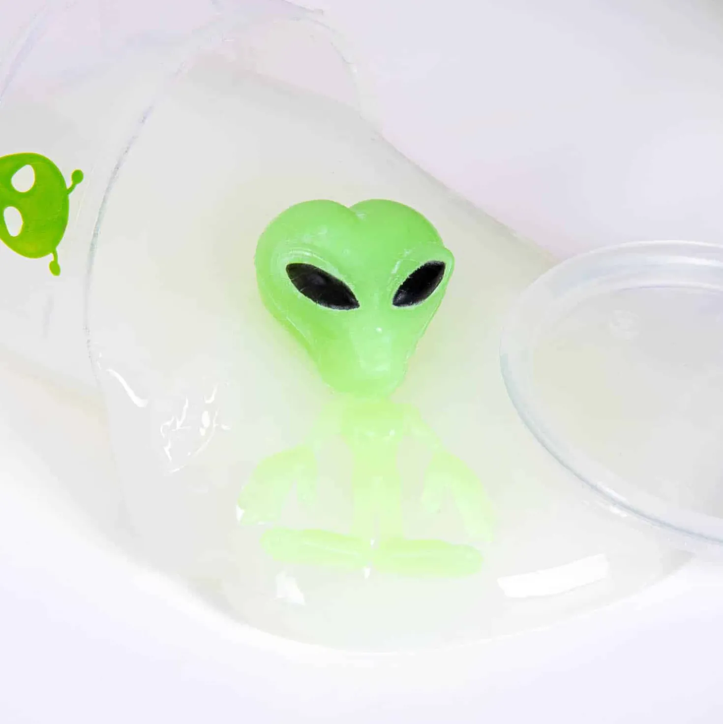 Glow in the dark alien slijm