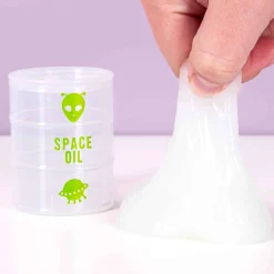 Glow in the dark alien slijm