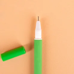 Gras pen