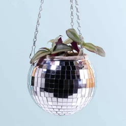Hangende discobal bloempot