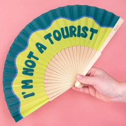 Houten waaier I’m Not a Tourist