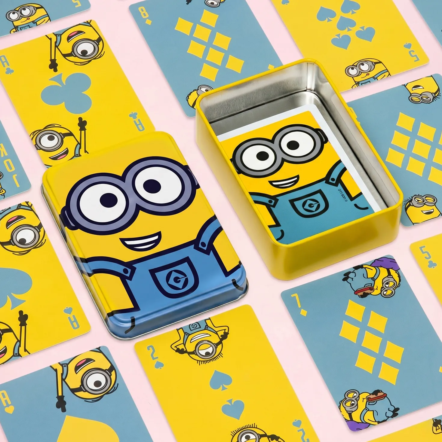 Minions kaartspel in blikje