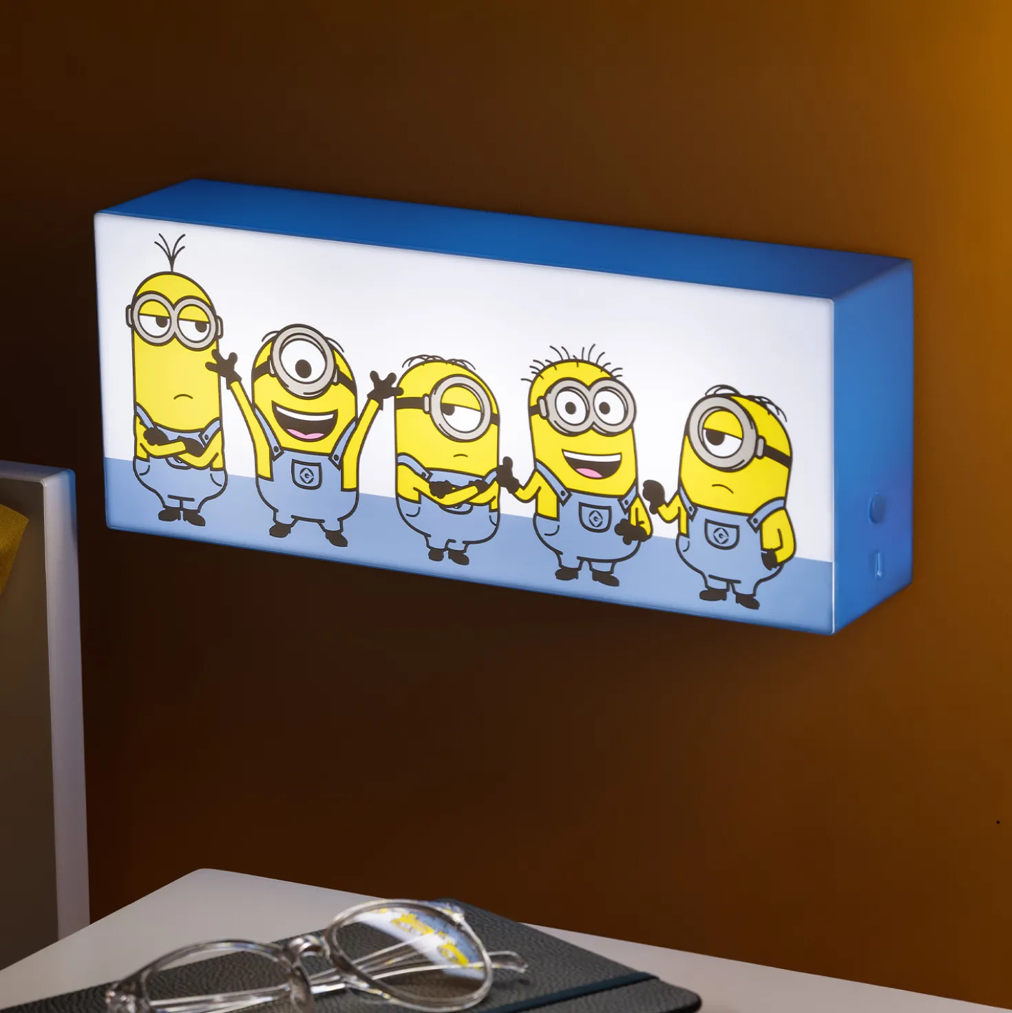 Minions lamp