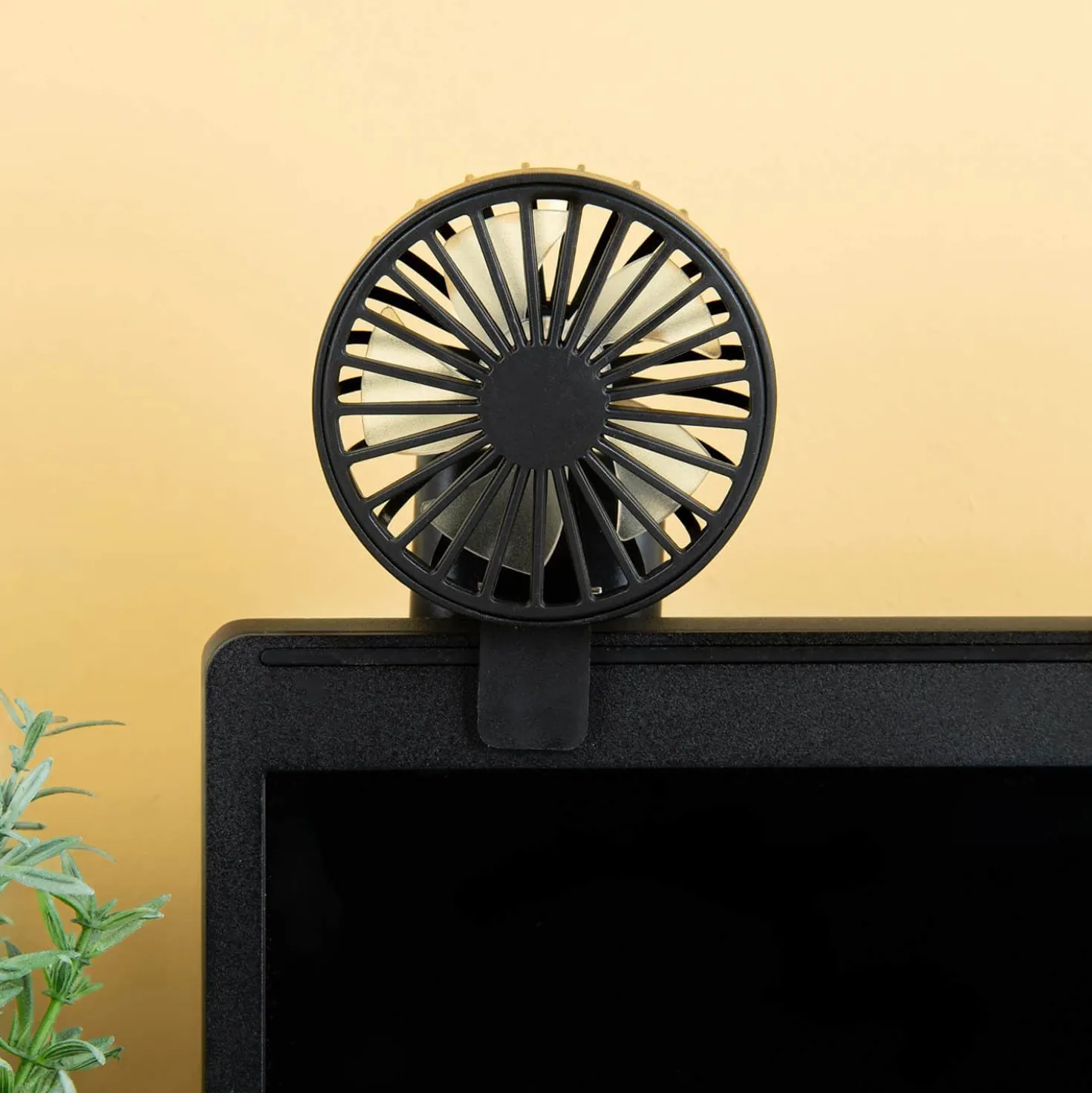 Oplaadbare ventilator met clip