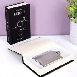 Scheikundeboek met heupflacon