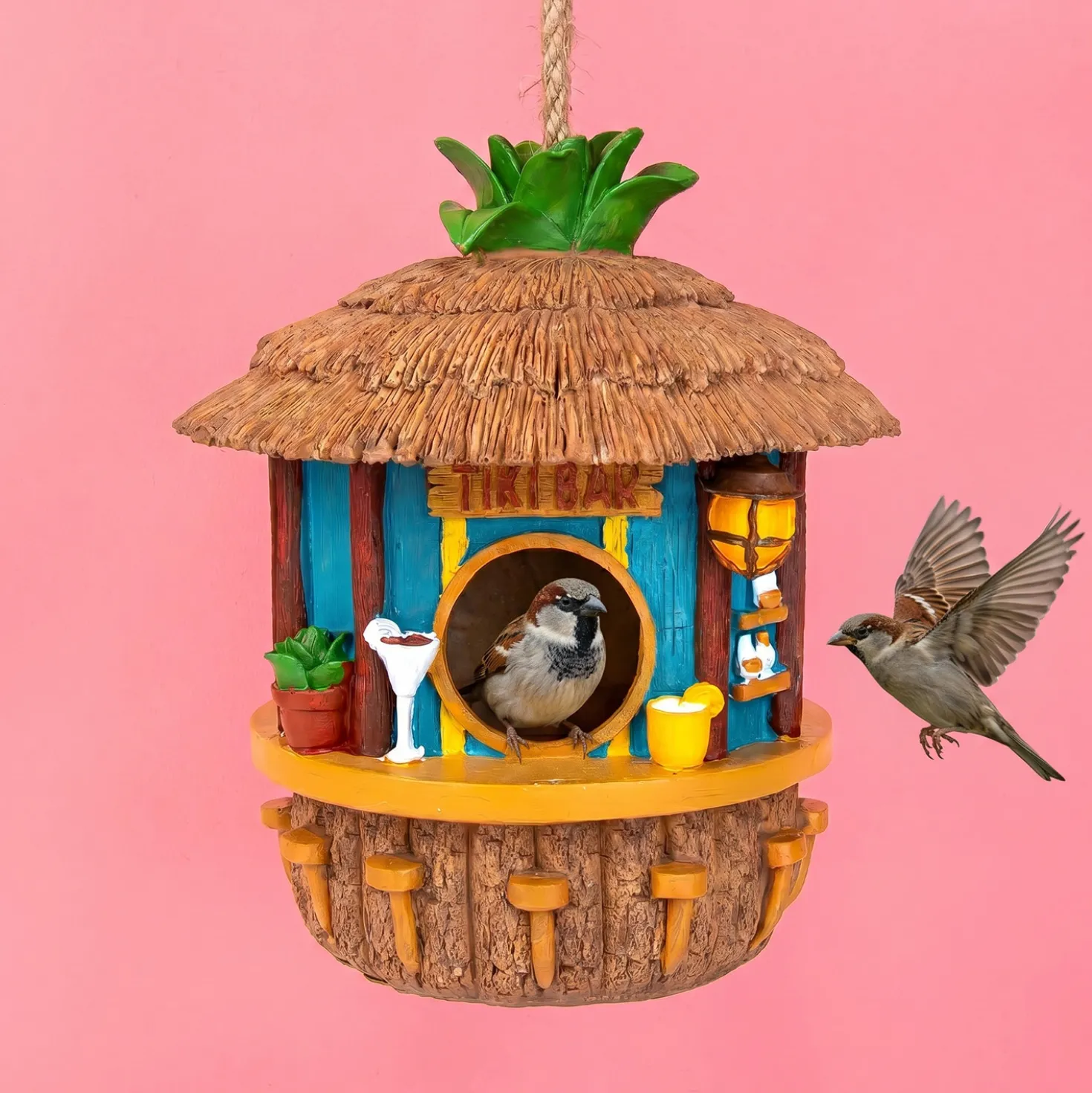 Tiki bar vogelhuisje