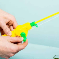 Vis drankspel met shotglaasjes